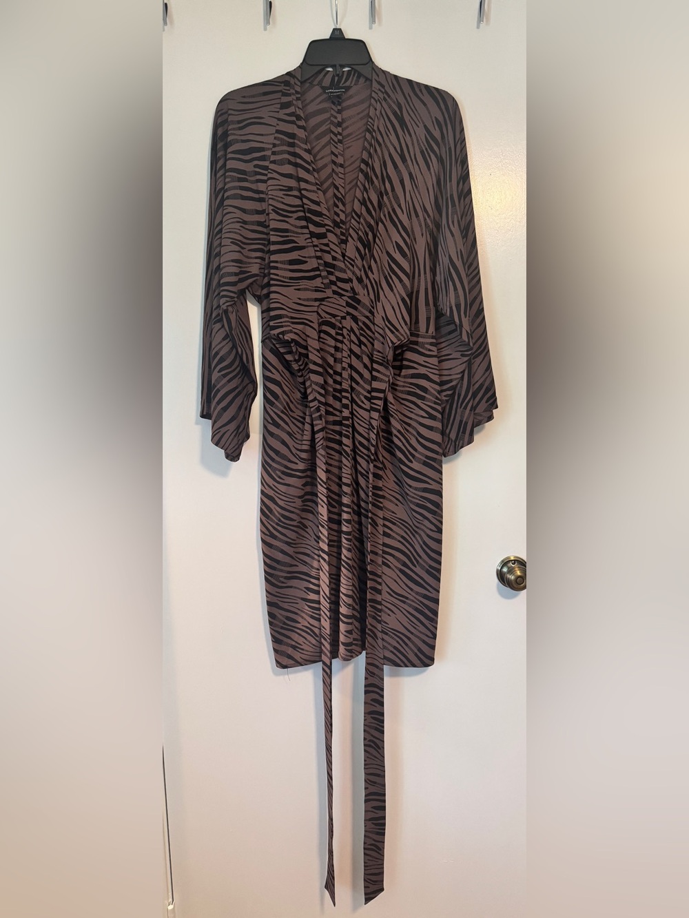 MODA International dress size M